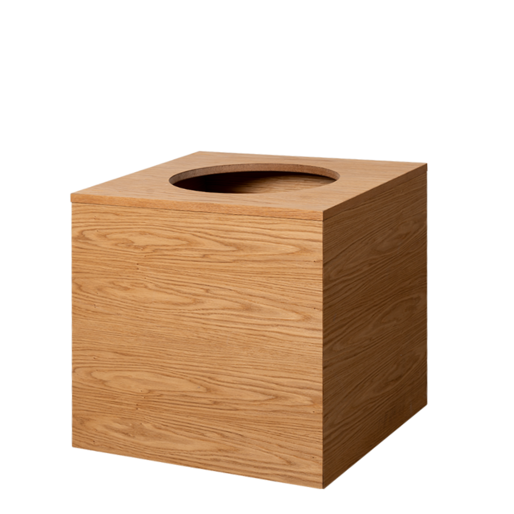 Oak Veneer Planter incl wheels.