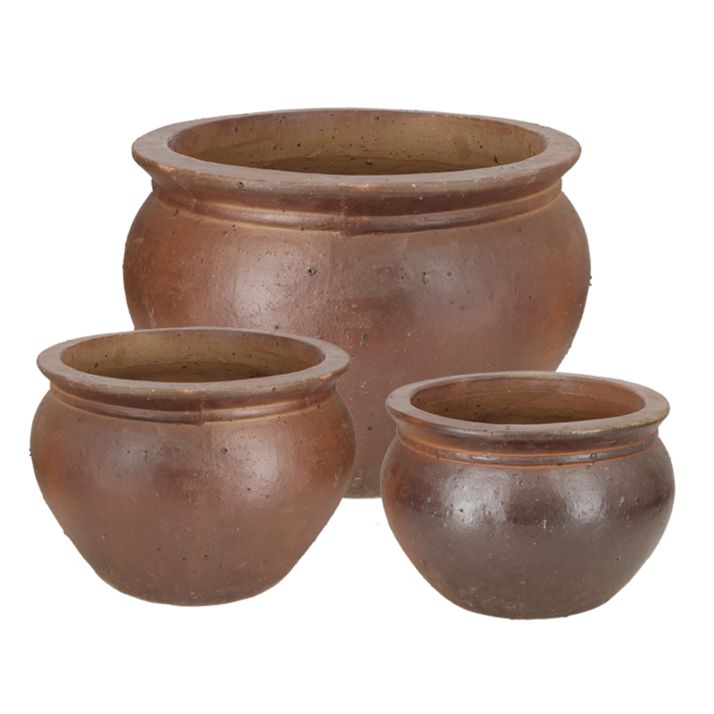 Thuy Bowl w. collar Black Clay.