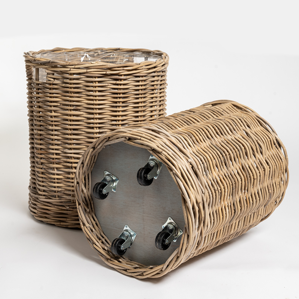 Rattan Round Incl. Wheels.