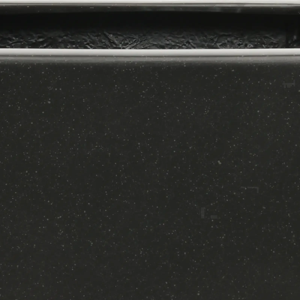 Closeup af Alicante 37 Black.