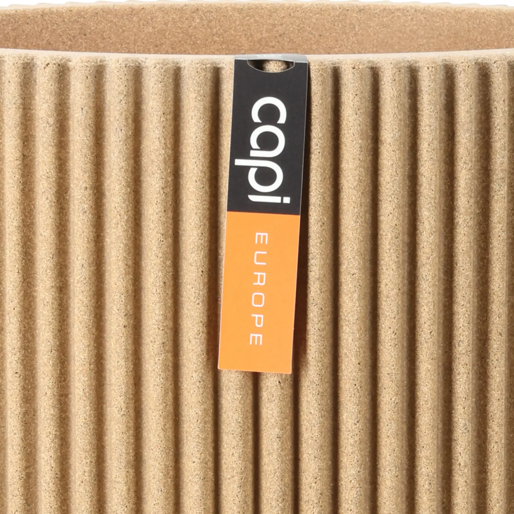 Closeup af Vase Cylinder Groove beige.